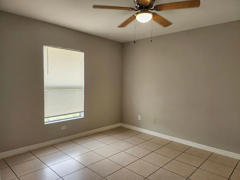 1110 Hightower Ave S — Photo 6