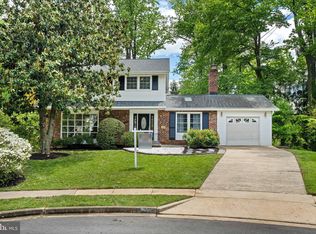 4246 Worcester Dr, Fairfax, VA 22032