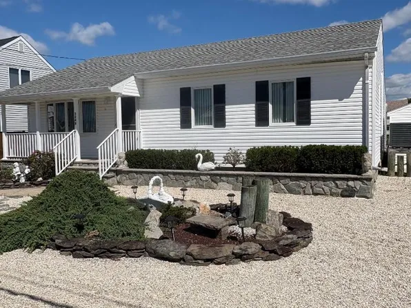 3248 Beachview Dr, Toms River, NJ 08753
