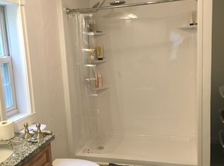 511 Plummers Harbor Rd, Neenah, WI 54956