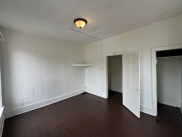 621 N 9th St — Photo 8