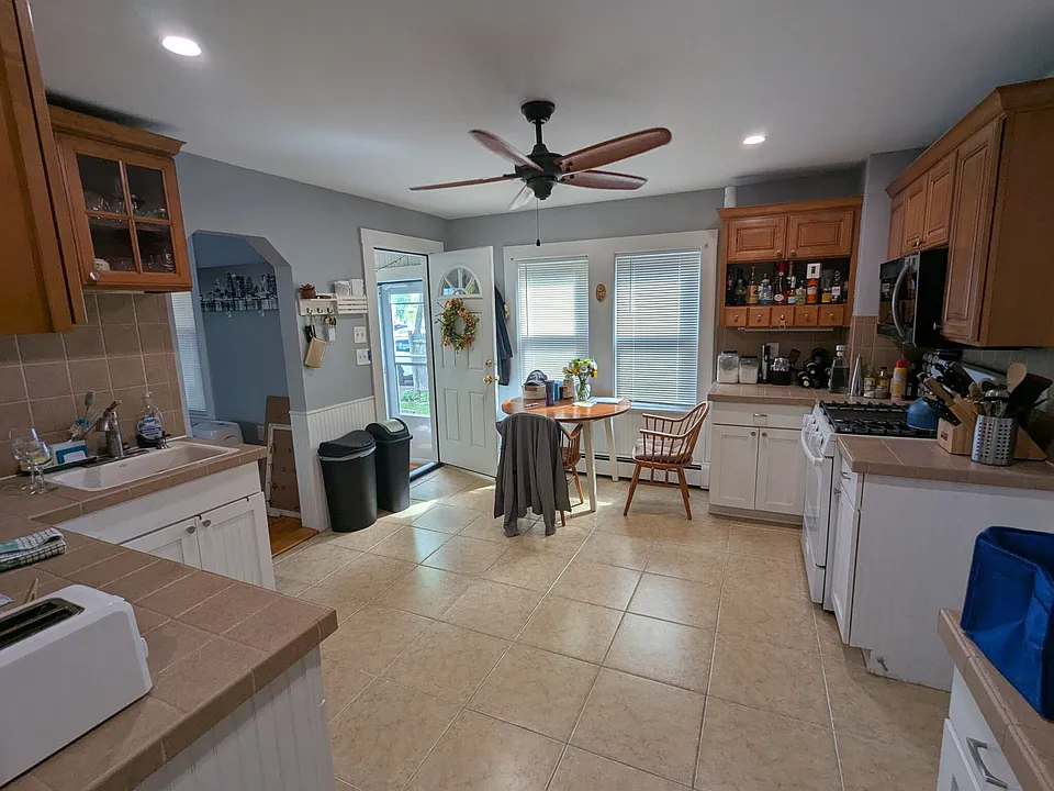 14 River St #1