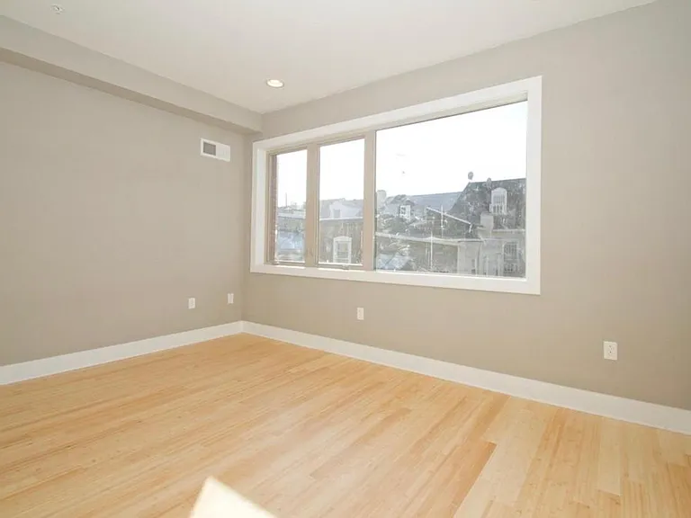 919 N 5th St — Photo 13