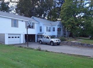 33 Maple St, Northfield, MA 01360