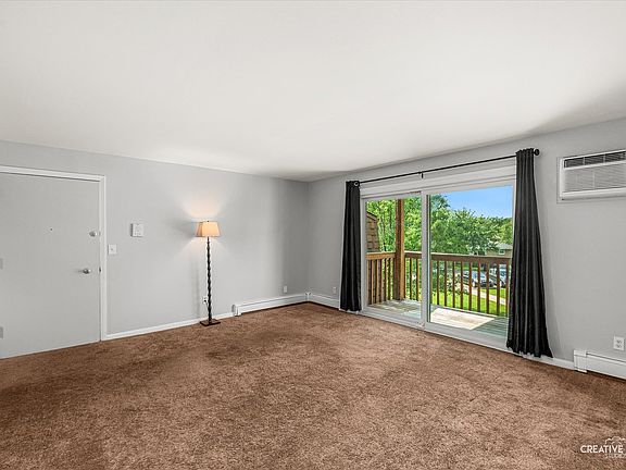 3rd image of 19330 Wolf Rd APT 6