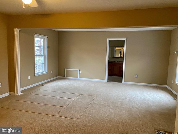 5th image of 4004 Blake Dr
