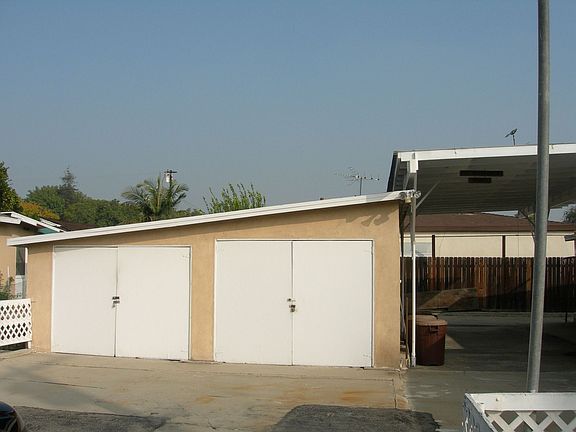 3rd image of 9431 Blackley St