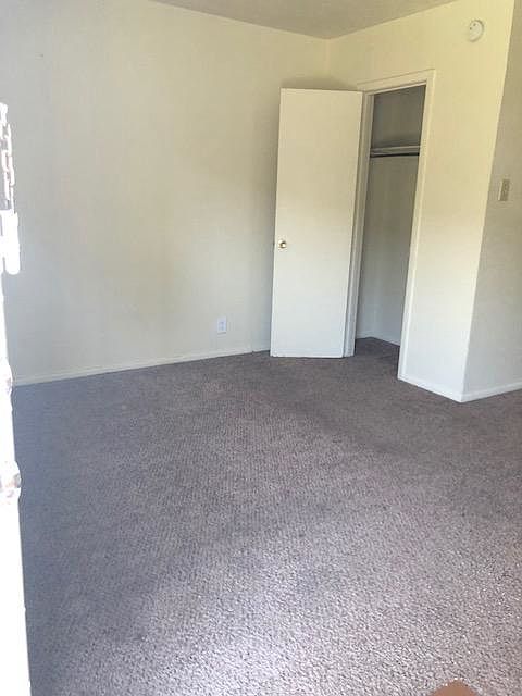 2nd image of 2117 W Hickory St APT 6