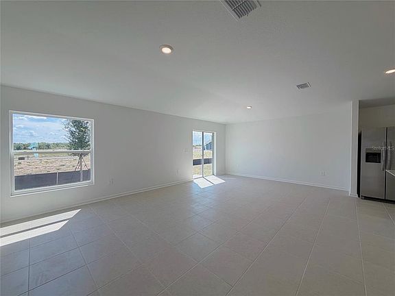 5th image of 3103 Totem Rd