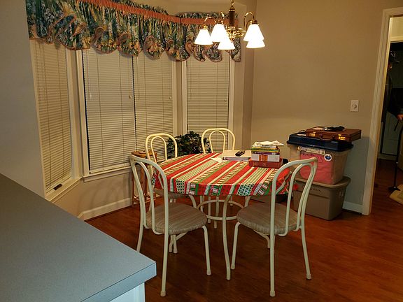 5th image of 750 Burlwood Dr