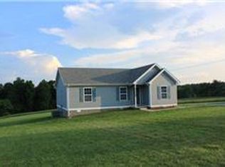 1354 Old County House Rd, Charlotte, TN 37036