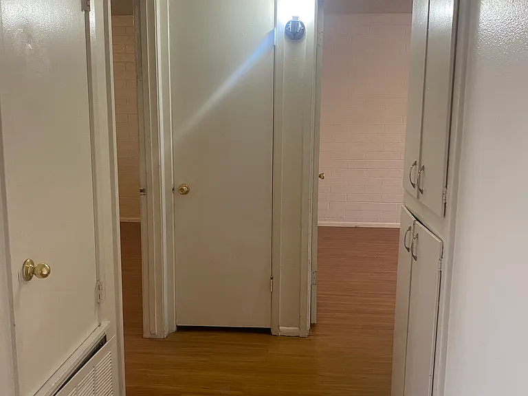 1827 W Tuckey Ln #3 — Photo 7