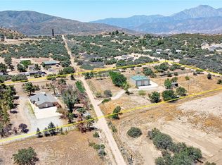 4924 Honey Hill Rd, Oak Hills, CA 92344