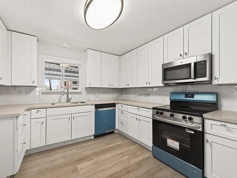 815 Brooks Ave — Photo 21