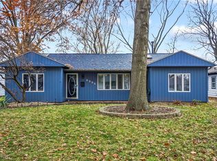 6996 Oakwood Rd, Parma Heights, OH 44130