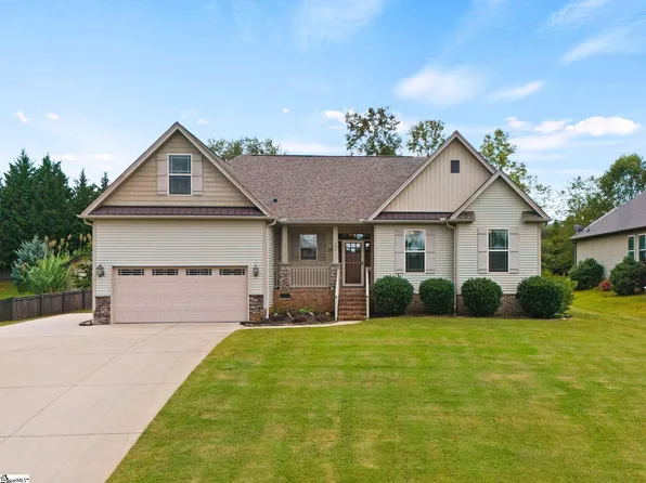 705 Ravel Ct, Travelers Rest, SC 29690