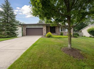 9611 Munich Dr, Parma, OH 44130
