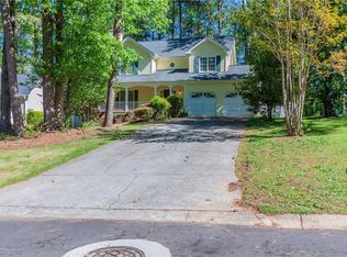 3349 Woodrock Ln, Snellville, GA 30078