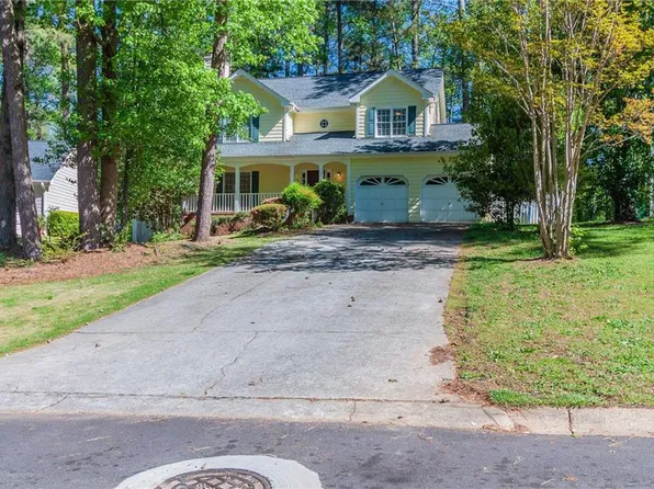 3349 Woodrock Ln, Snellville, GA 30078