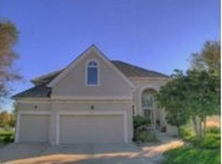 9521 Falcon Ridge Dr, Lenexa, KS 66220