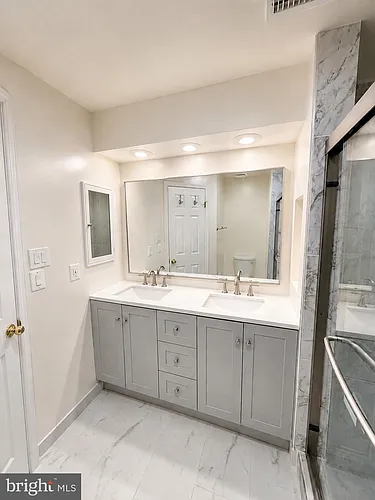 7717 Lafayette Forest Dr #89 Photo 1