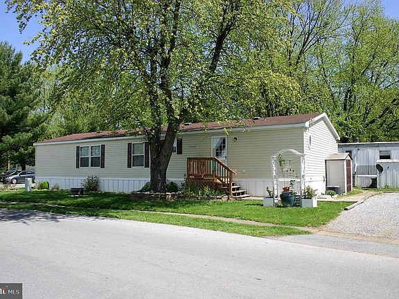 4th image of 11408 Lakeside Dr
