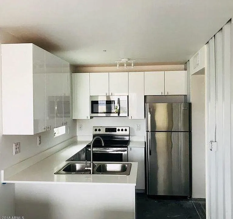 1533 W Pierce St #2