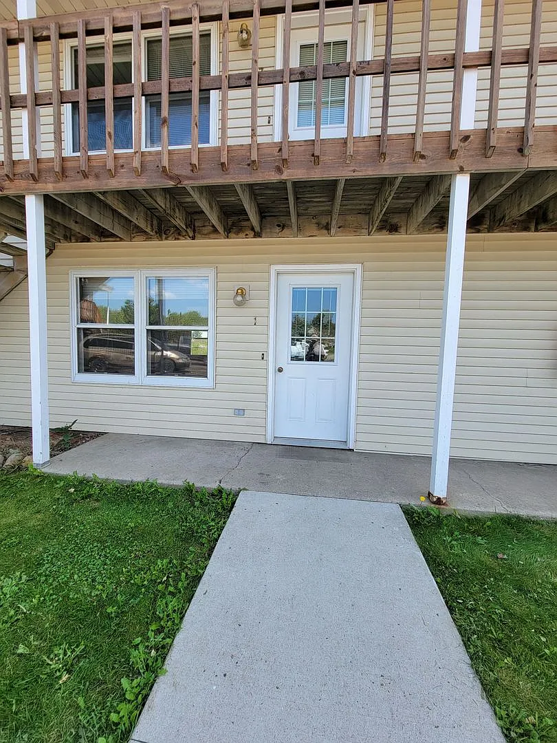 542 Bronson Rd — Photo 3