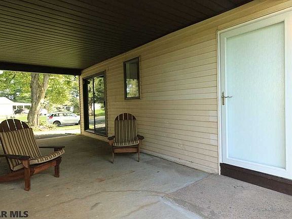 4th image of 112 Horseshoe Cir