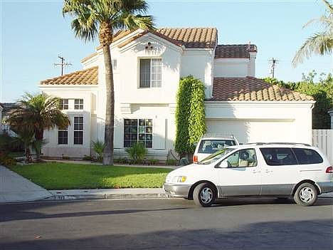 2nd image of 515 Batten Ln