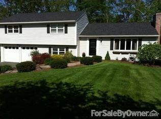 17 Ruth Dr, Wilbraham, MA 01095