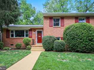 6209 12th St N, Arlington, VA 22205