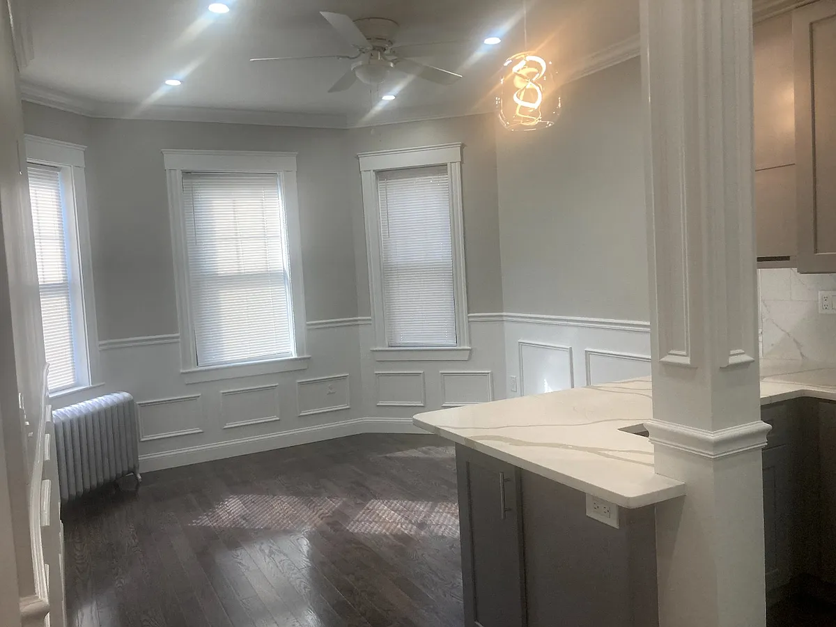 Building Photo - 1572 Commonwealth Ave #S2