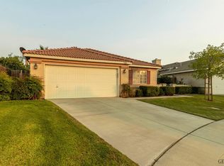 5004 Wild Song Ct, Bakersfield, CA 93313