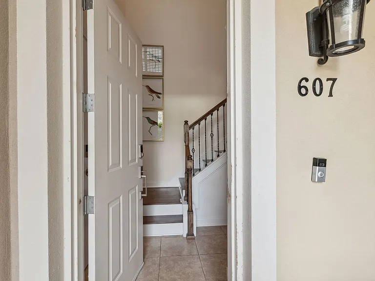 95282 Summerwoods Cir #607 — Photo 7
