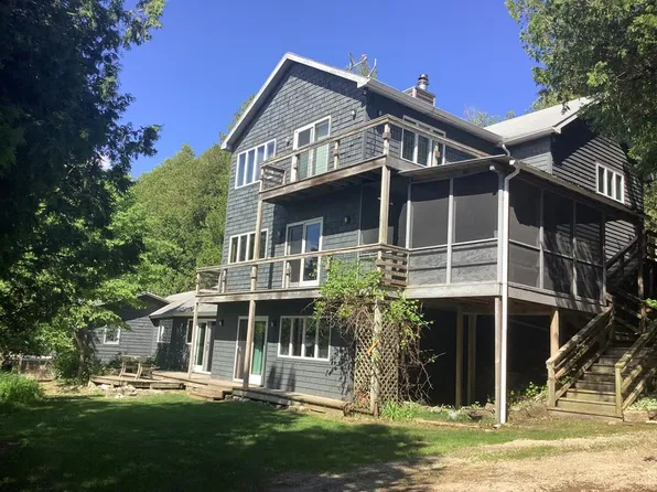 1821 Bay Farm Ln, Washington Island, WI 54246