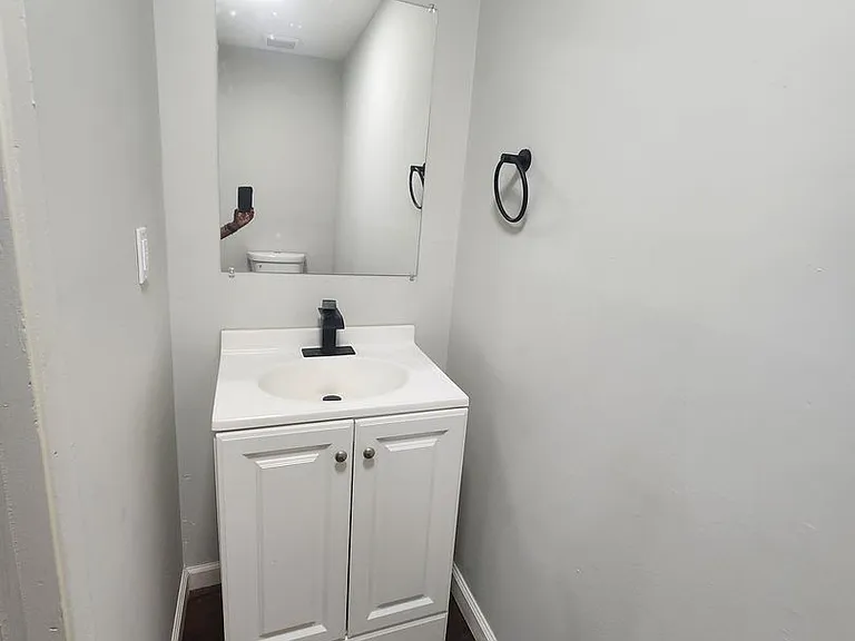 2939 Gleason Ave — Photo 18