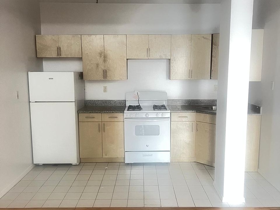 1st image of 162 McLean Ave APT 1H