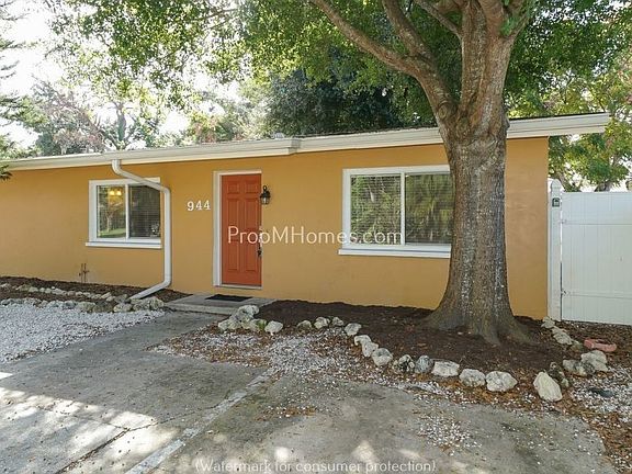 3rd image of 944 42nd St