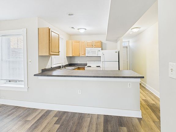 4th image of 1810 Parkwood Ave