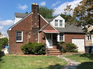 25 Upland Ave, Metuchen, NJ 08840