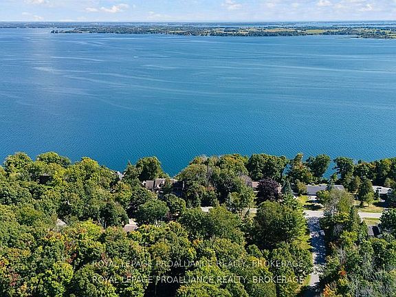 2nd image of 40 Riverside Dr