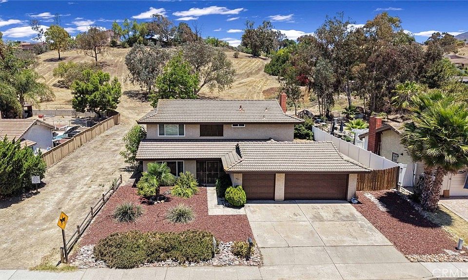 1st image of 3949 Corral Canyon Rd