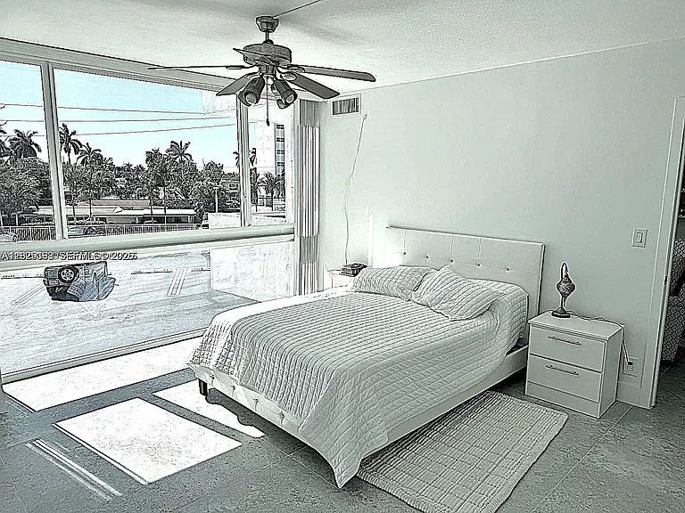2715 N Ocean Blvd #2E — Photo 17