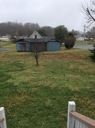 2nd image of 705 S Lynn Ave