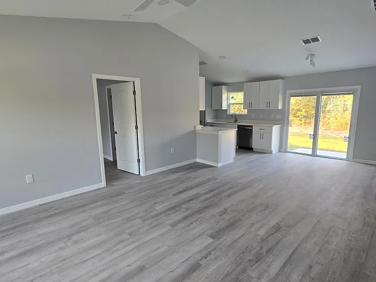 5315 NW 8th Pl — Photo 11