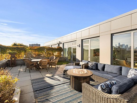 2nd image of 9 Avenue At Port Imperial #Penthouse 11