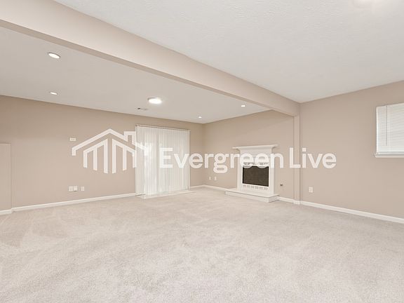 2nd image of 3856 Radcliffe Blvd