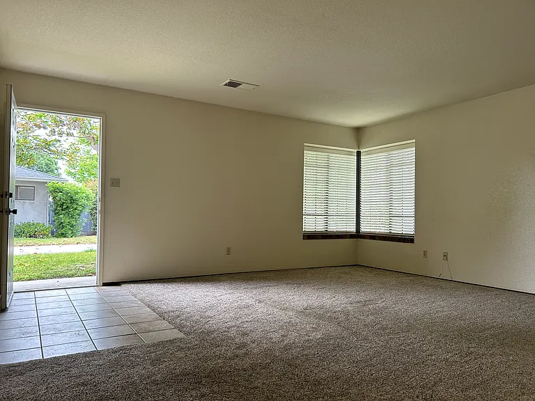 3255 Holly Dr #A — Photo 10