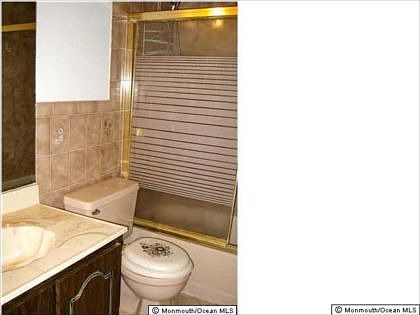 2nd image of 1150 Laurel Dr
